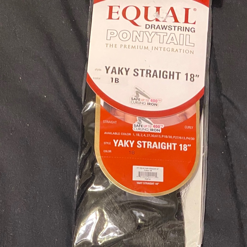 Model Model Equal Drawstring Ponytail